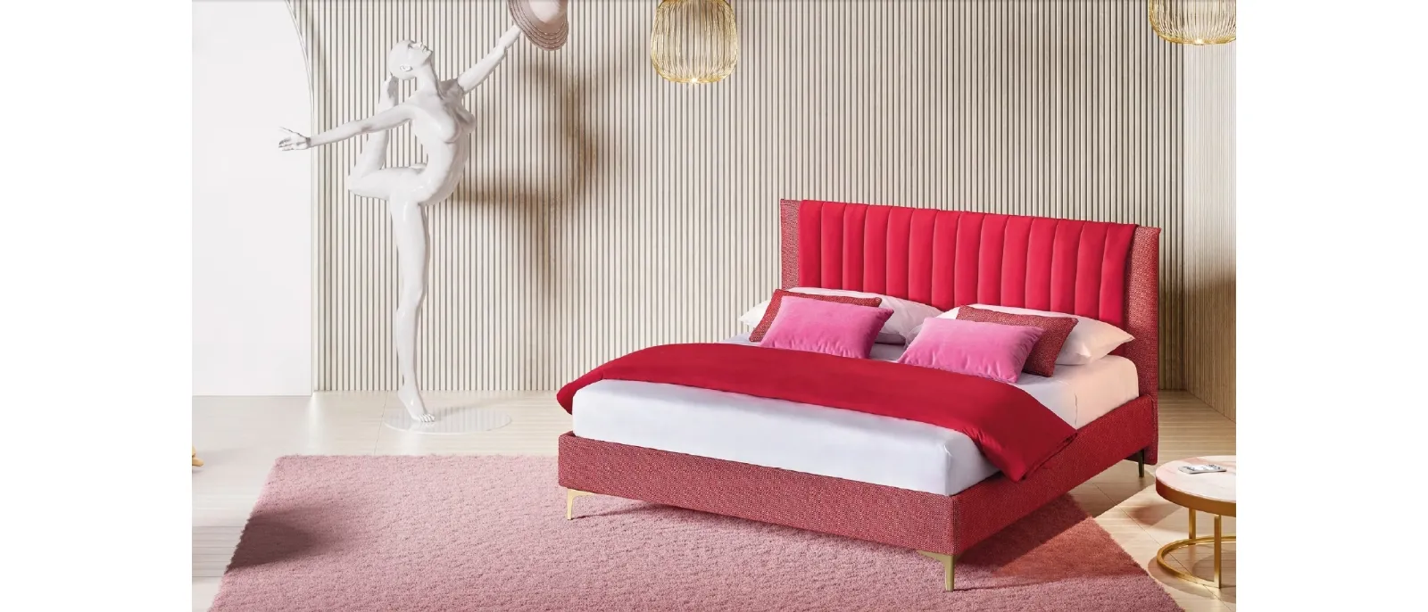 Letto in tessuto con testiera trapuntata Phlox di Le Comfort