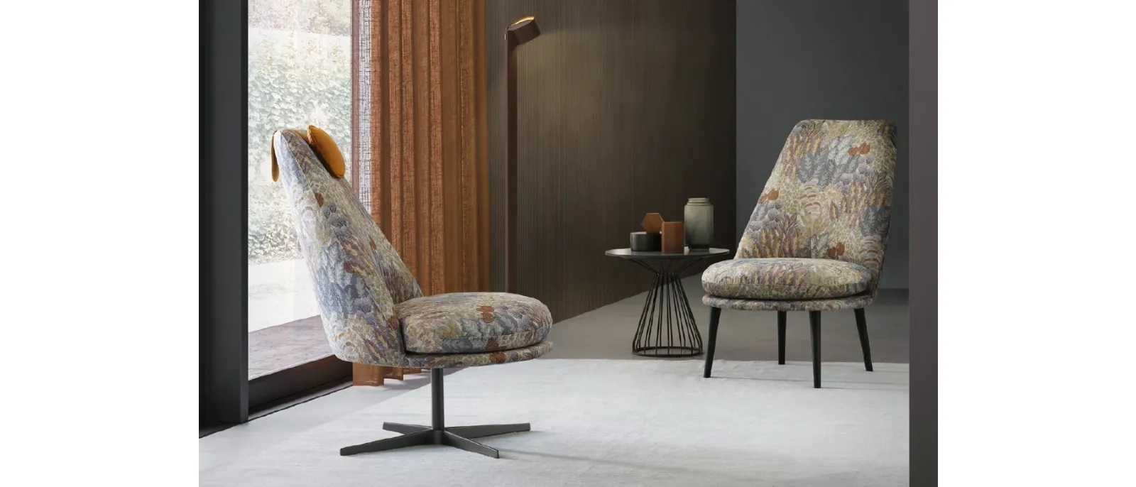 Poltroncina Lord in tessuto con fantasia floreale di Le Comfort